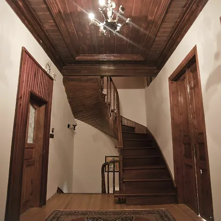 Veni Vidi Dormi Hostel *